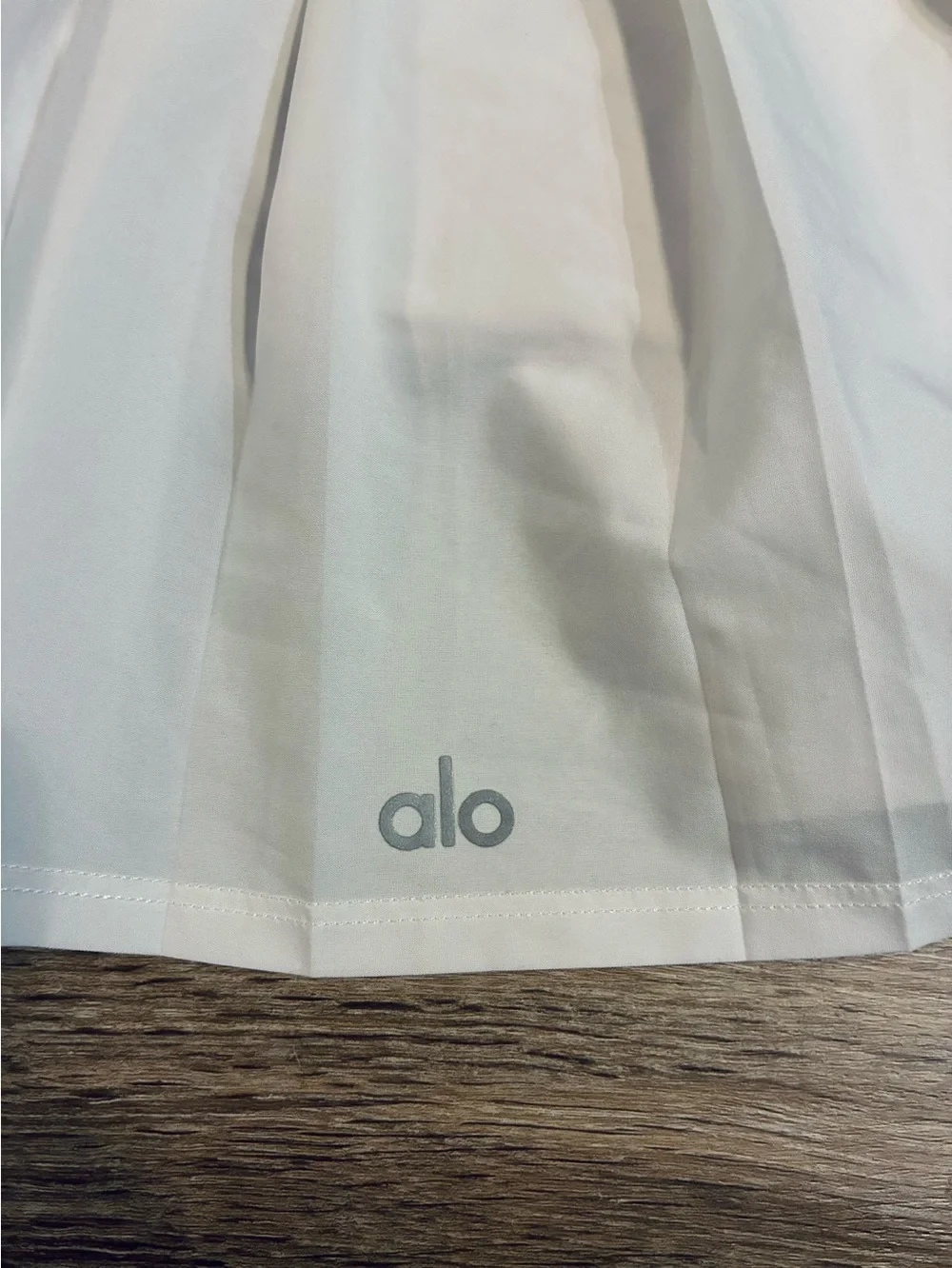 *Final Price* ALO Yoga Varsity Tennis Skirt in White Size Medium